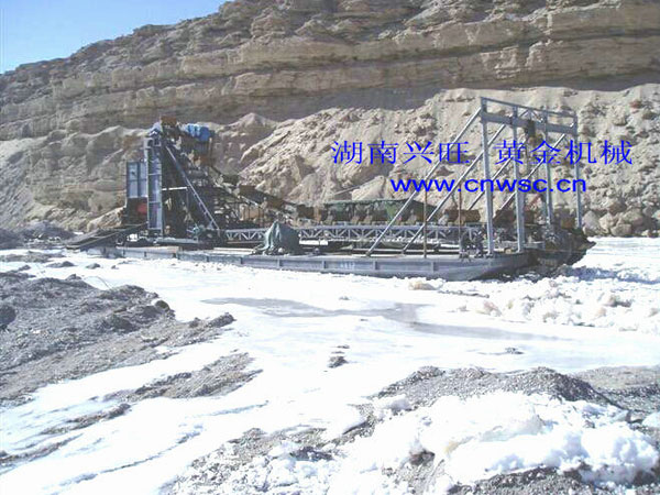 7-高海拔,-高寒凍土礦區,-淘金船